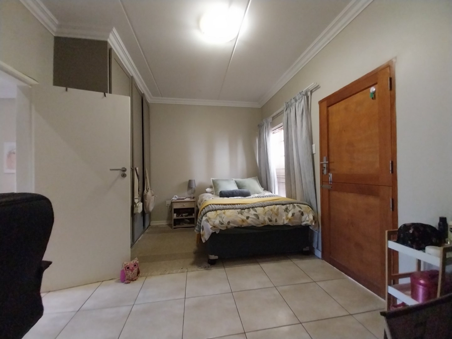 1 Bedroom Property for Sale in Die Bult North West
